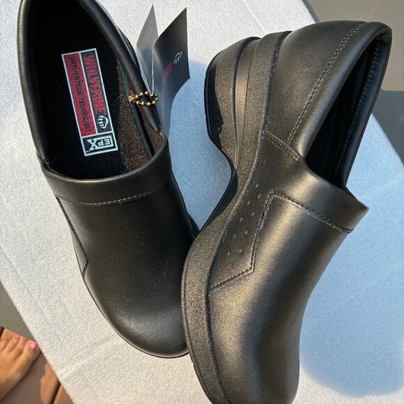 Wolverine Shoes - Wolverine Women's Xpedite A Line Black Leather Slip-On